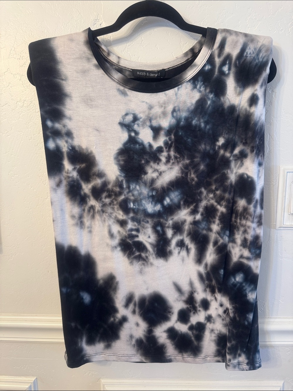 NWT Black Tie-Dye Sleeveless Women’s Top
